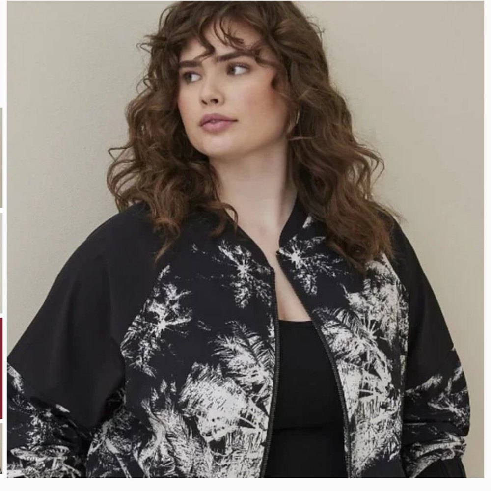 Torrid Lovesick Bomber Jacket Colorblock Black & White Palms - Picture 2 of 5